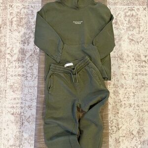Zara Kids Forest Green Sweatshirt and Joggers Set